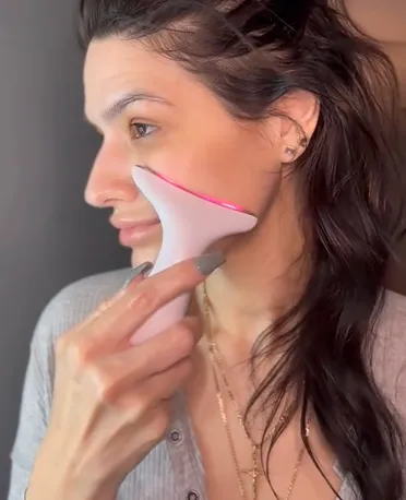 Linda M Verified Customer Testimonial Glokore LED Skin Sculptor Florida